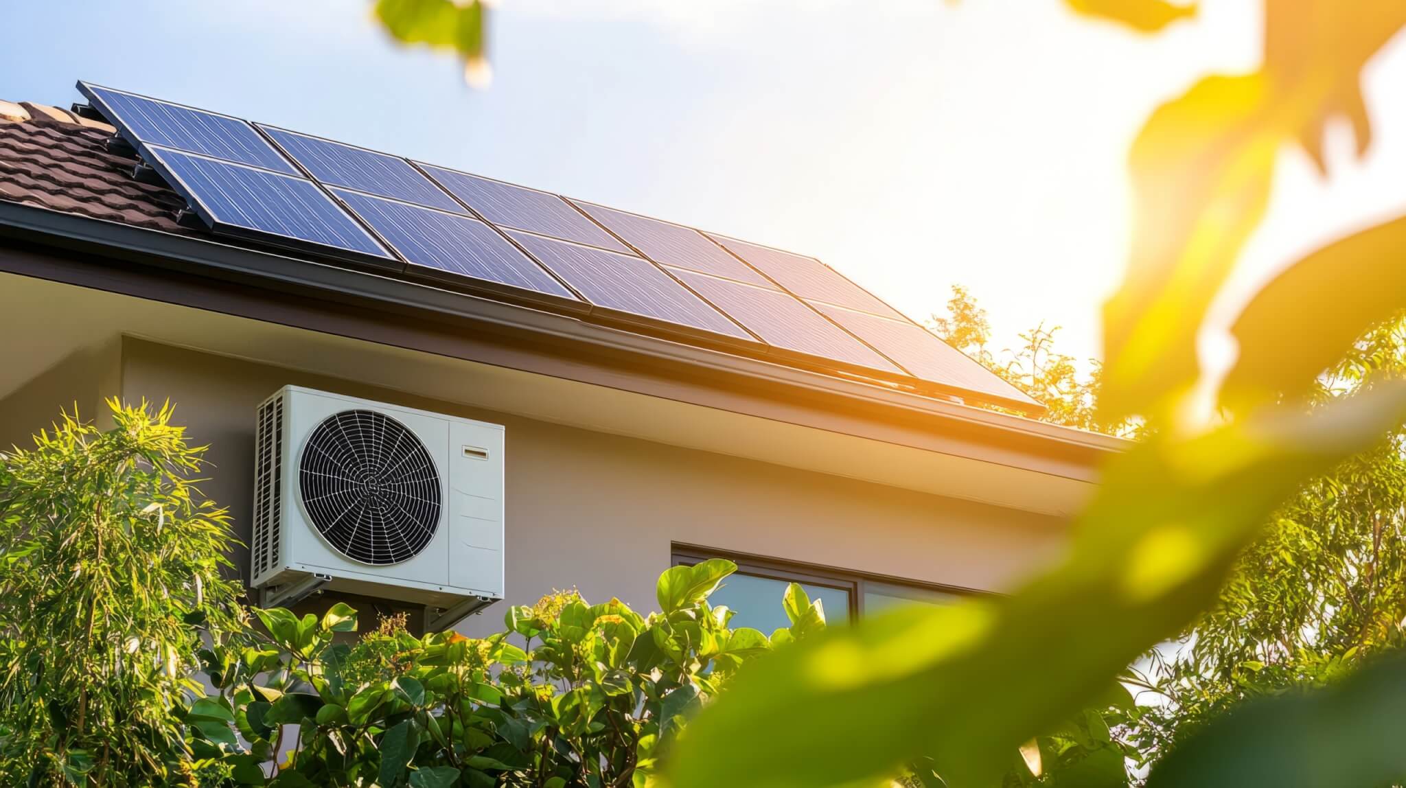 Pompes à chaleur et panneaux photovoltaïques : comment faire baisser durablement votre facture d’énergie ?